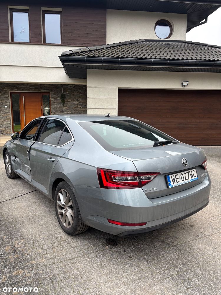 Skoda Superb 1.5 TSI Style DSG - 6