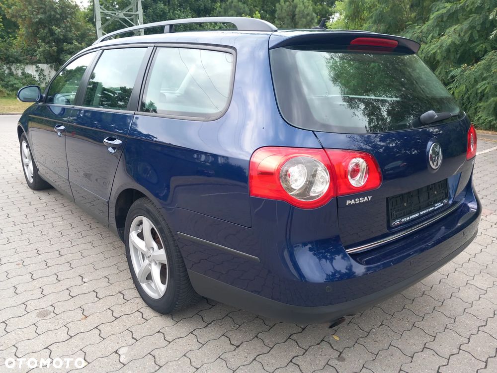 Volkswagen Passat Variant 1.6 FSI Trendline - 6