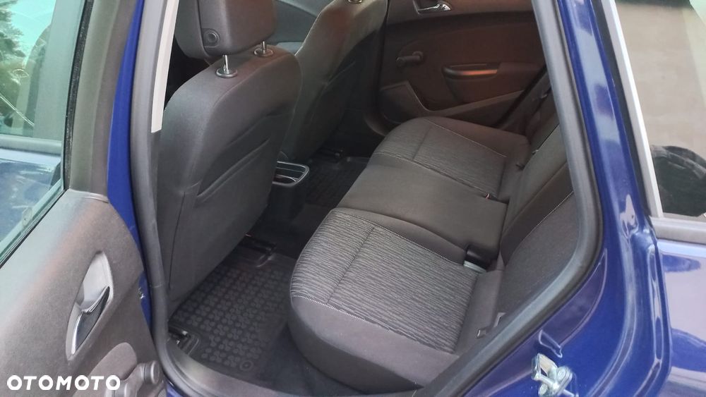 Opel Astra 1.6 CDTI Essentia - 11