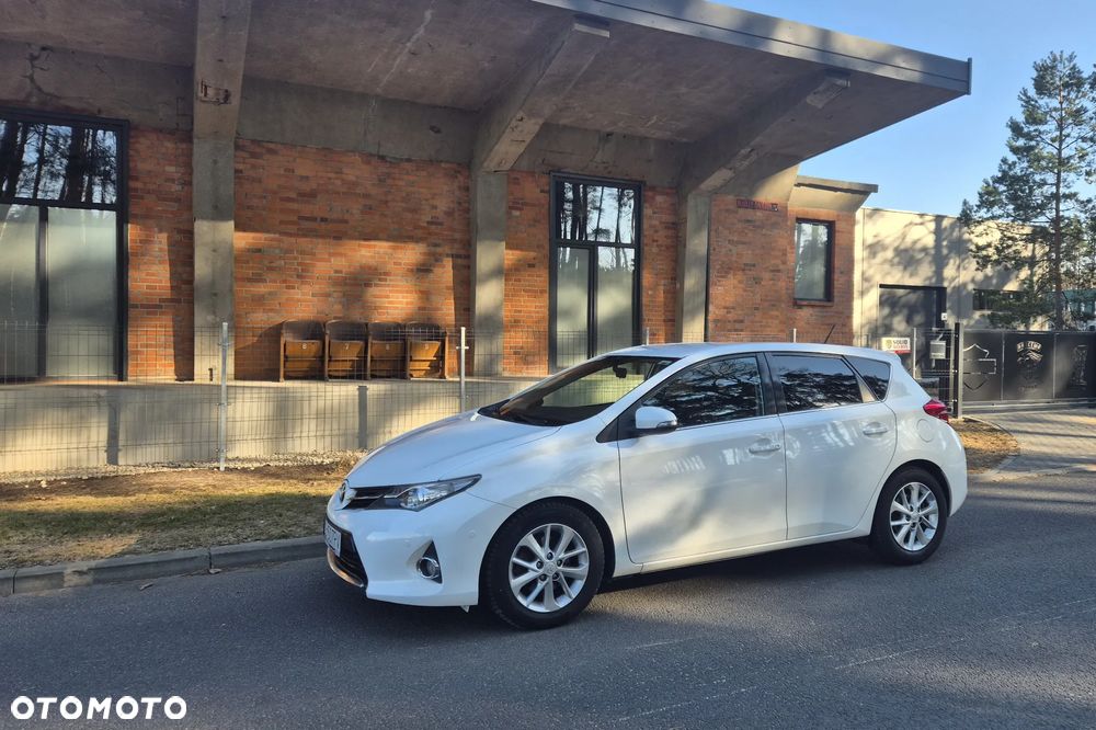 Toyota Auris 2.0 D-4D Comfort - 18