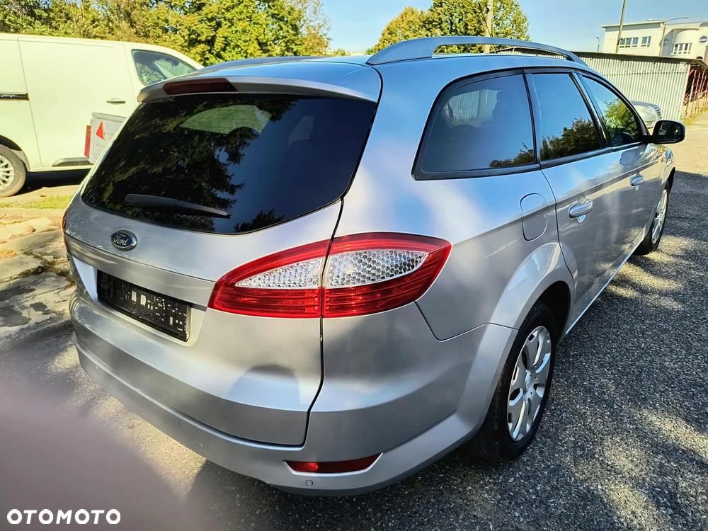 Ford Mondeo 1.6 Ghia - 5