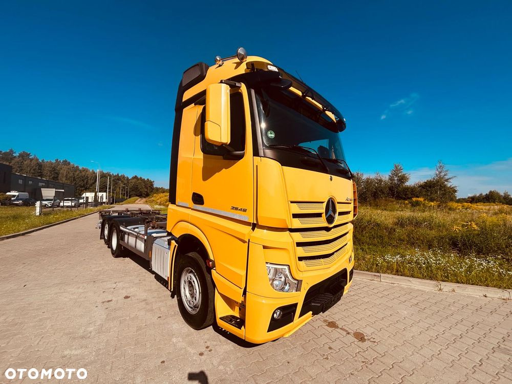 Mercedes-Benz Actros 2545 - 12