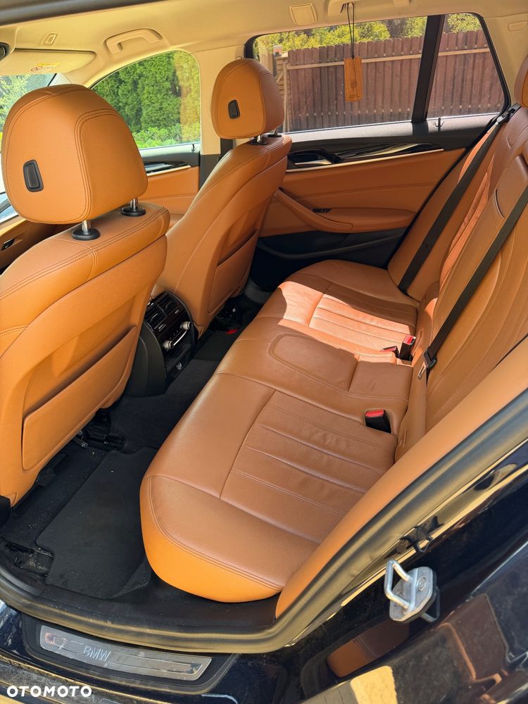 BMW Seria 5 520i Luxury Line - 15