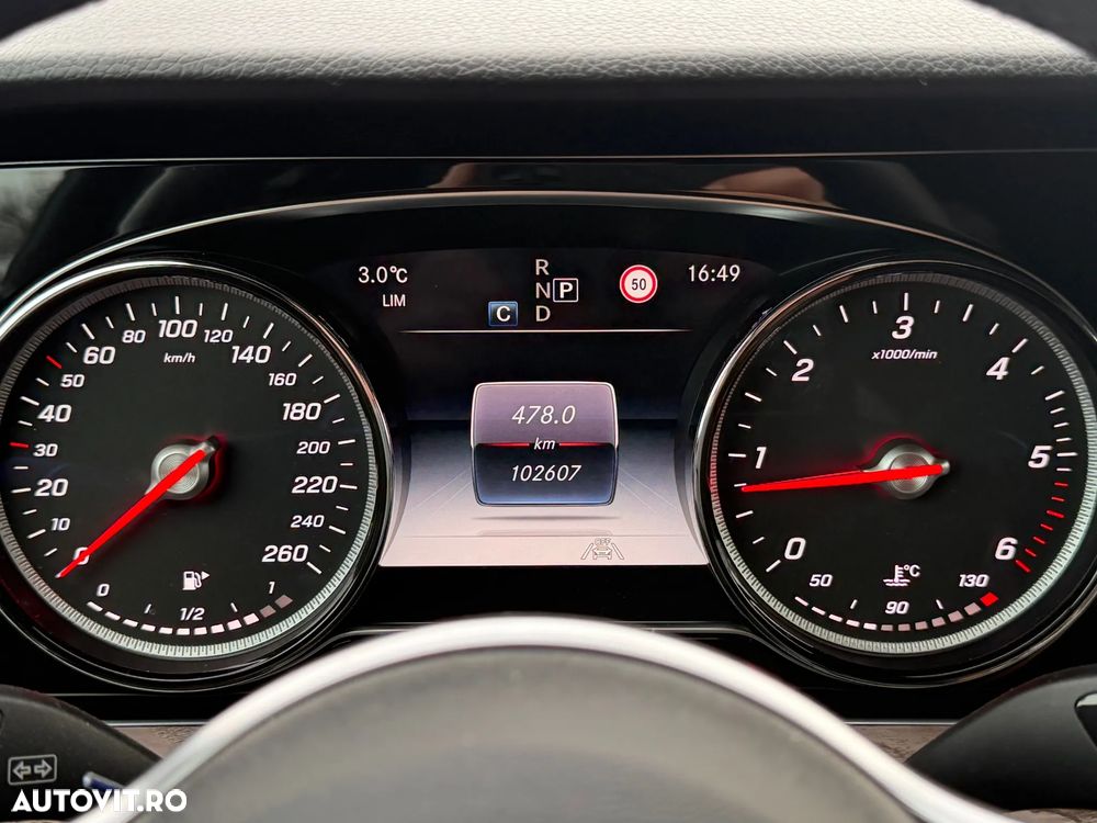 Mercedes-Benz E 220 d 4Matic All-Terrain 9G-TRONIC Exclusive - 7