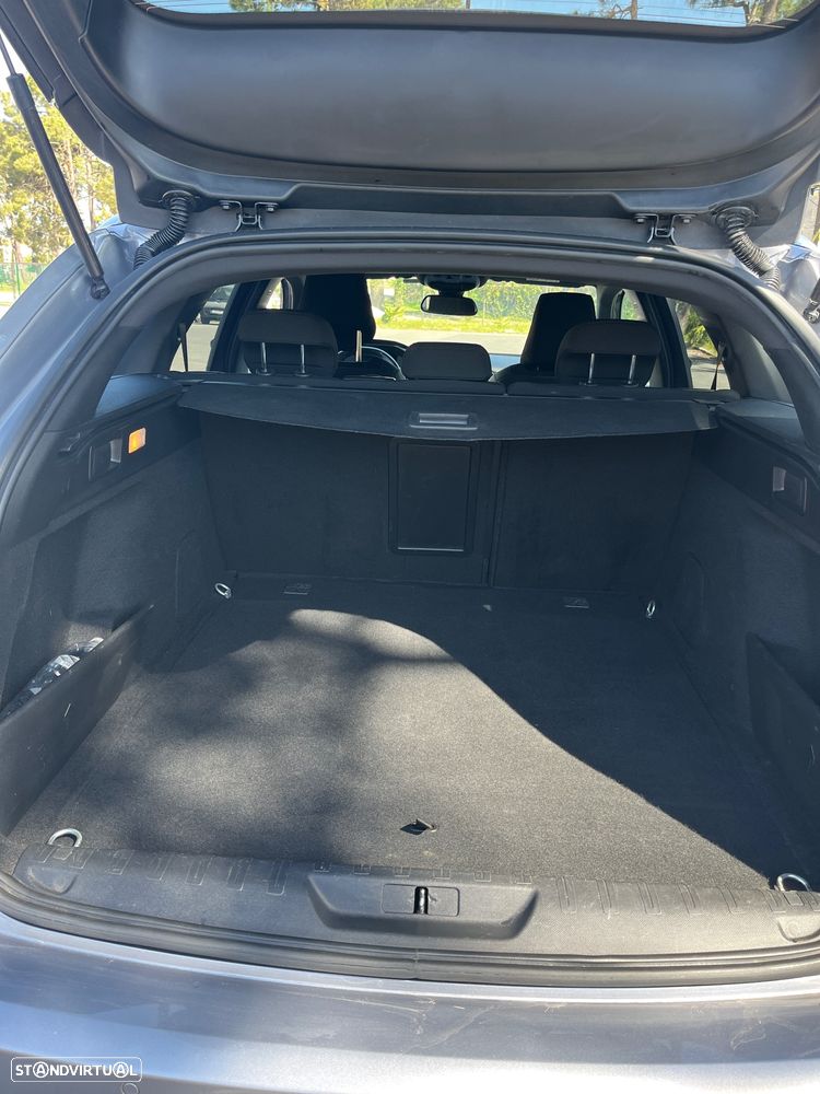 Peugeot 308 SW ver-puretech-130-eat6-stop-start-gt--line-edition - 8