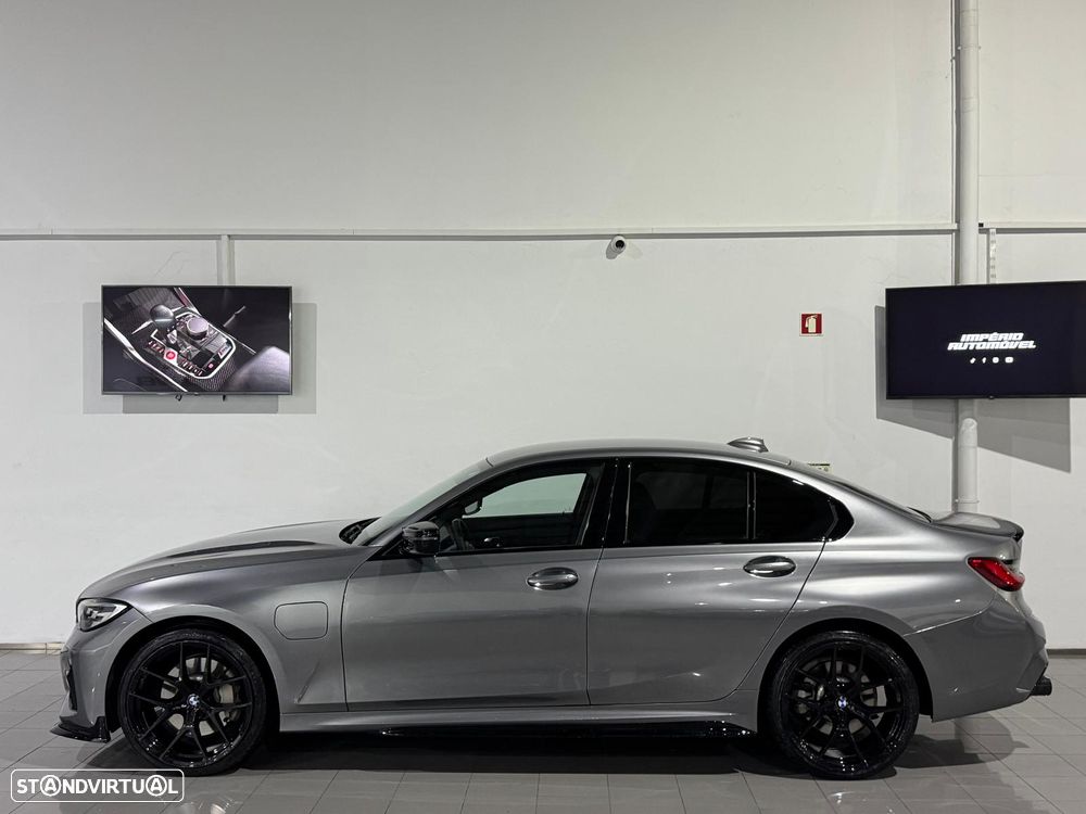 BMW 330 e Pack M Auto - 9