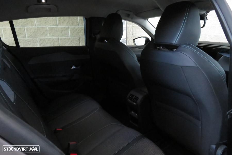 Peugeot 308 1.2 PureTech Allure - 19