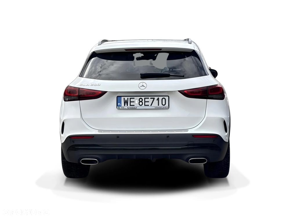 Mercedes-Benz GLA - 6