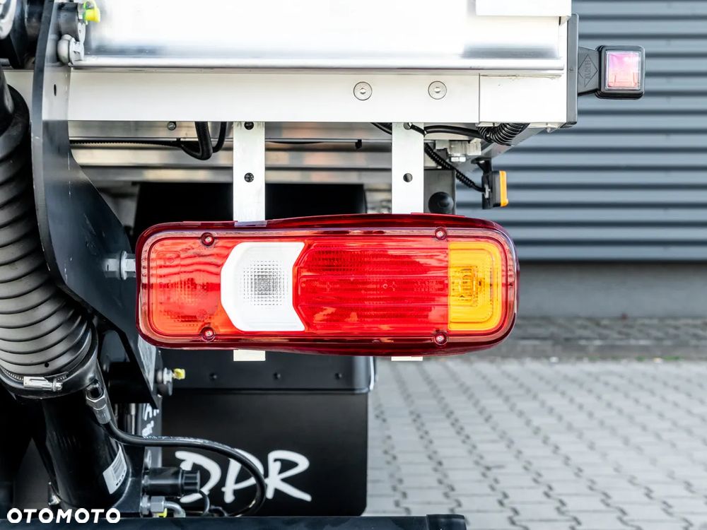 Iveco Daily 50C18HA8Z kontener z windą 1000 kg - 16