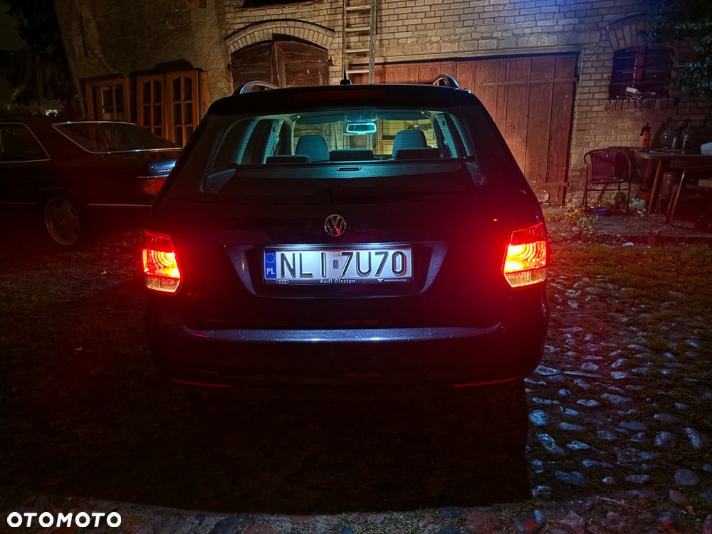 Volkswagen Golf 1.6 TDI DPF BlueMotion Technology Style - 11