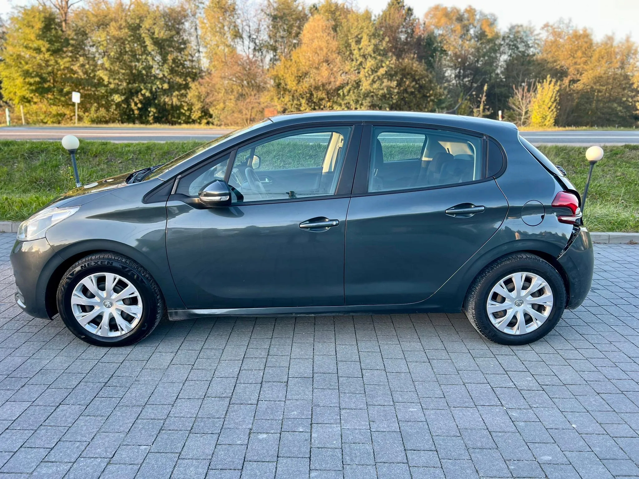 Peugeot 208 1.6 BlueHDi Active - 5