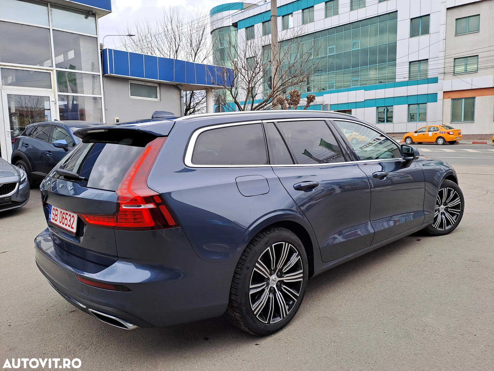 Volvo V60 D4 AWD Geartronic Inscription - 3