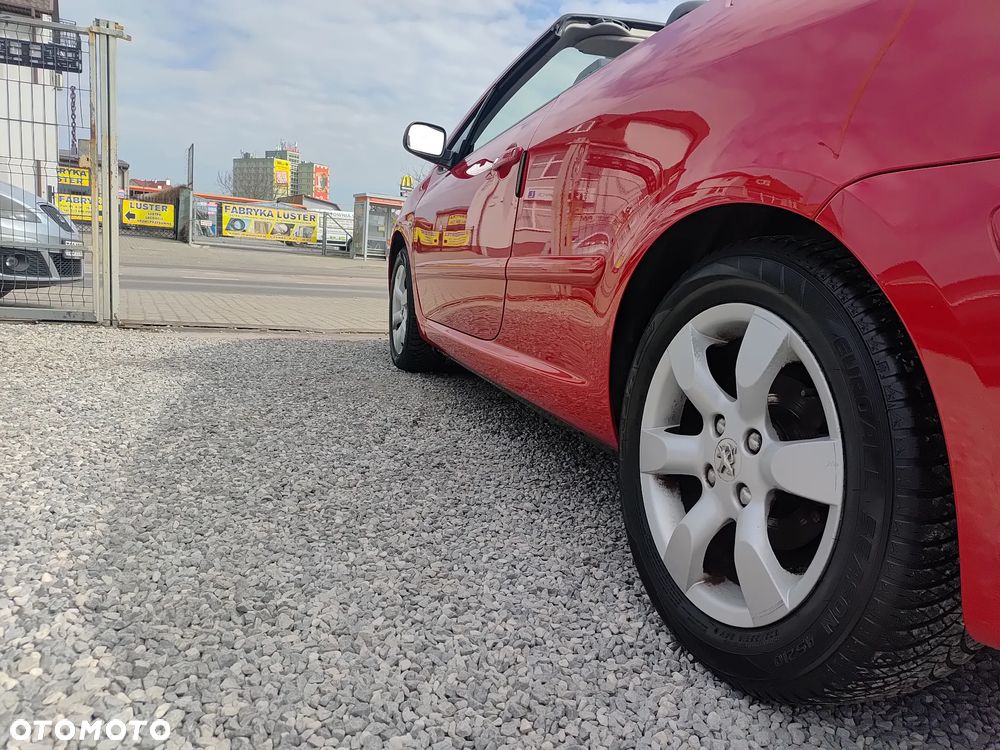 Peugeot 307 CC 1.6 - 10