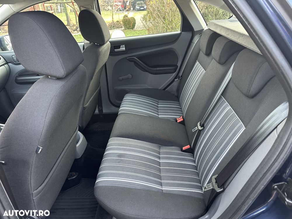 Ford Focus 1.6 16V Concept - 12