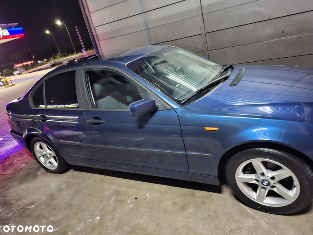 BMW Seria 3 318i - 2