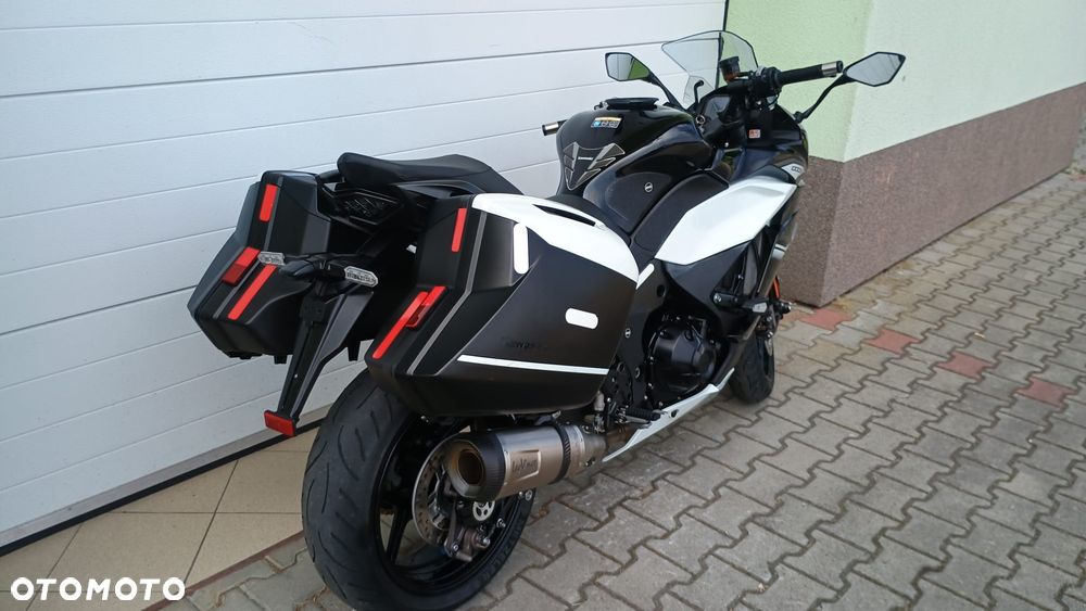Kawasaki Ninja 1000 SX - 4