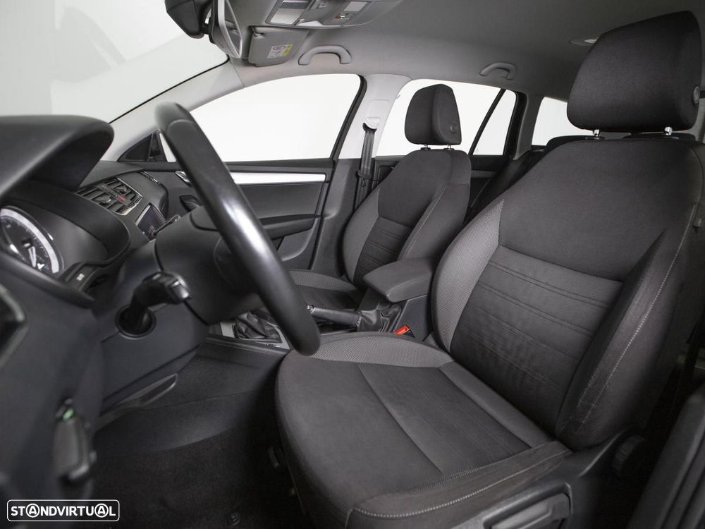 Skoda Octavia Break 2.0 TDI Ambition DSG - 8