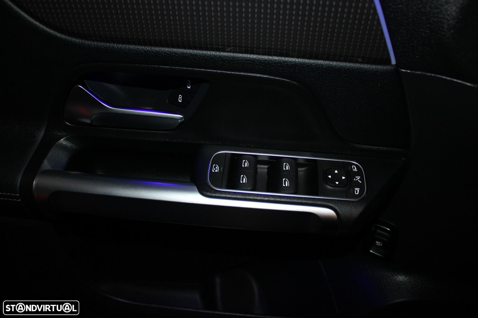 Mercedes-Benz EQB 350 4Matic AMG Line - 28