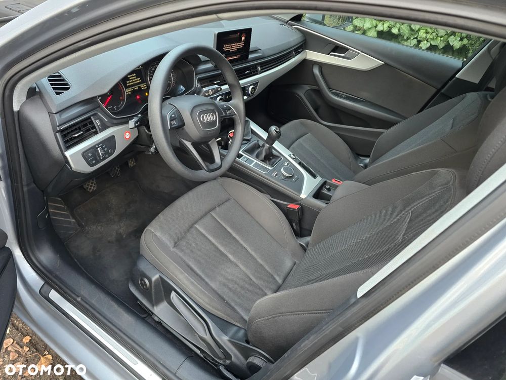 Audi A4 Avant 2.0 TDI - 12