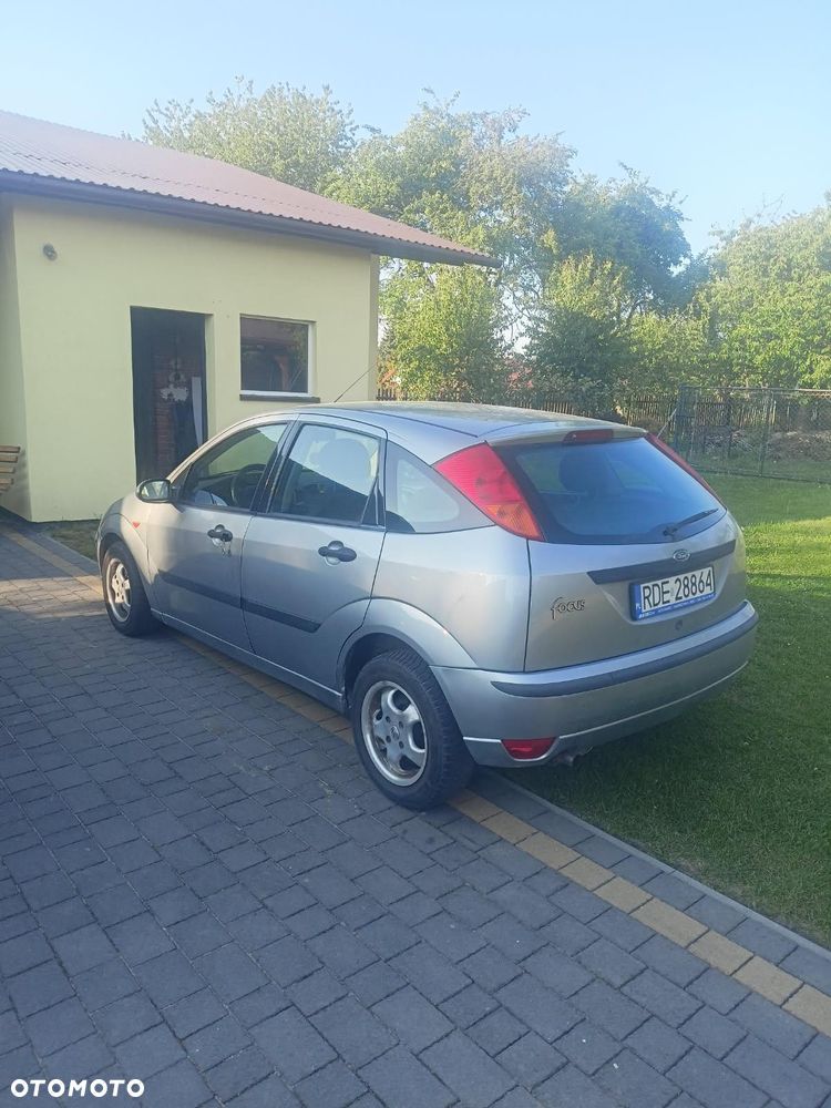 Ford Focus - 17