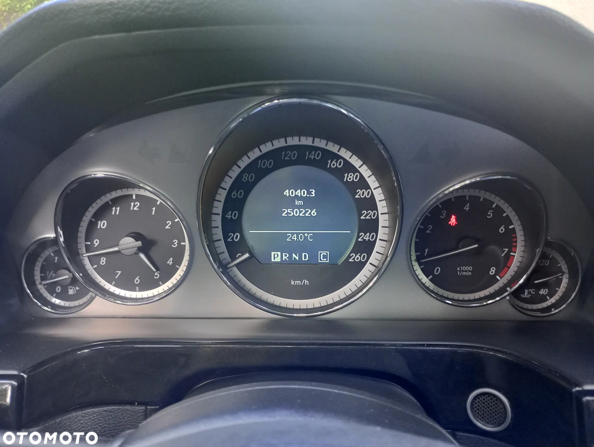 Mercedes-Benz Klasa E 250 CGI BlueEffICIENCY Avantgarde - 7