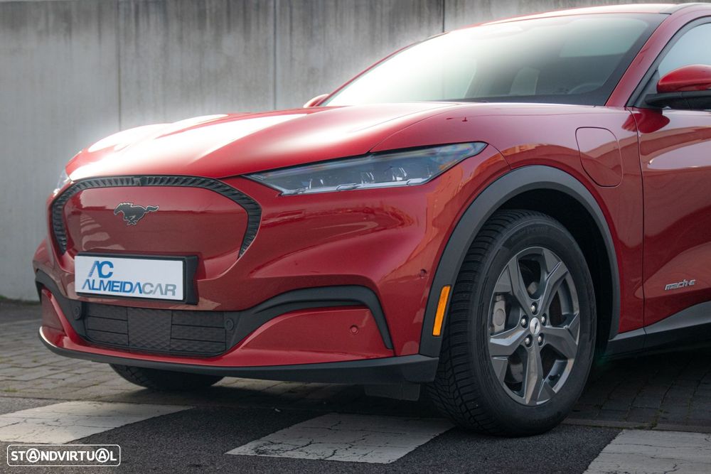 Ford Mustang Mach-E 75.7 kWh Premium AWD - 2