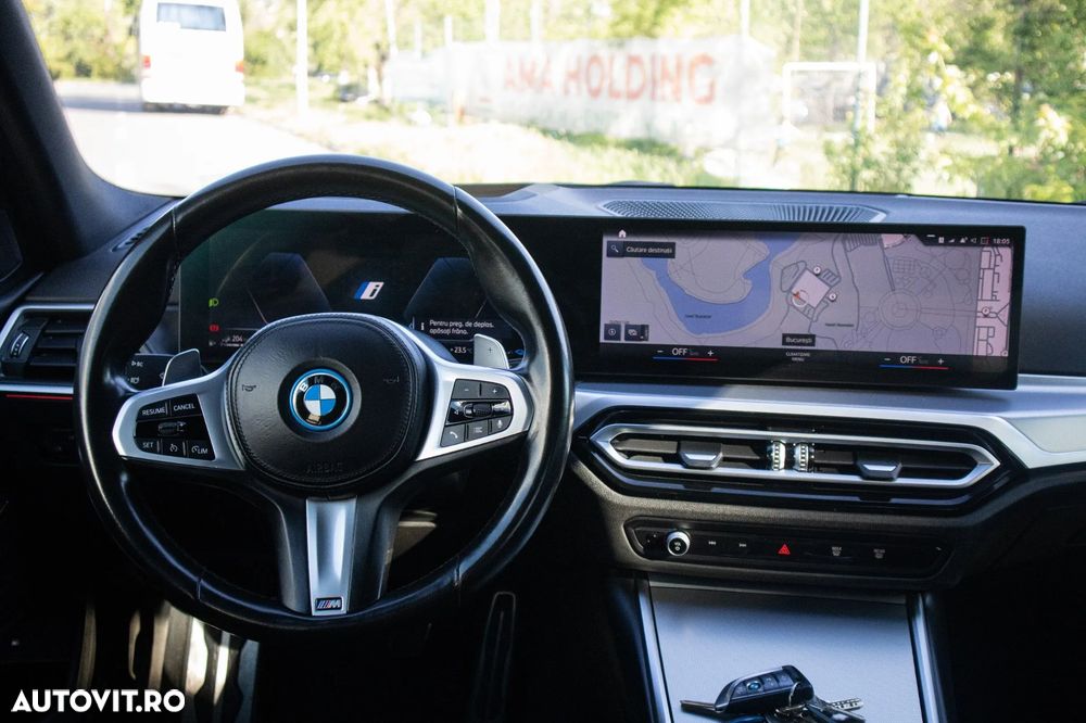 BMW Seria 3 330e Aut. M Sport - 6