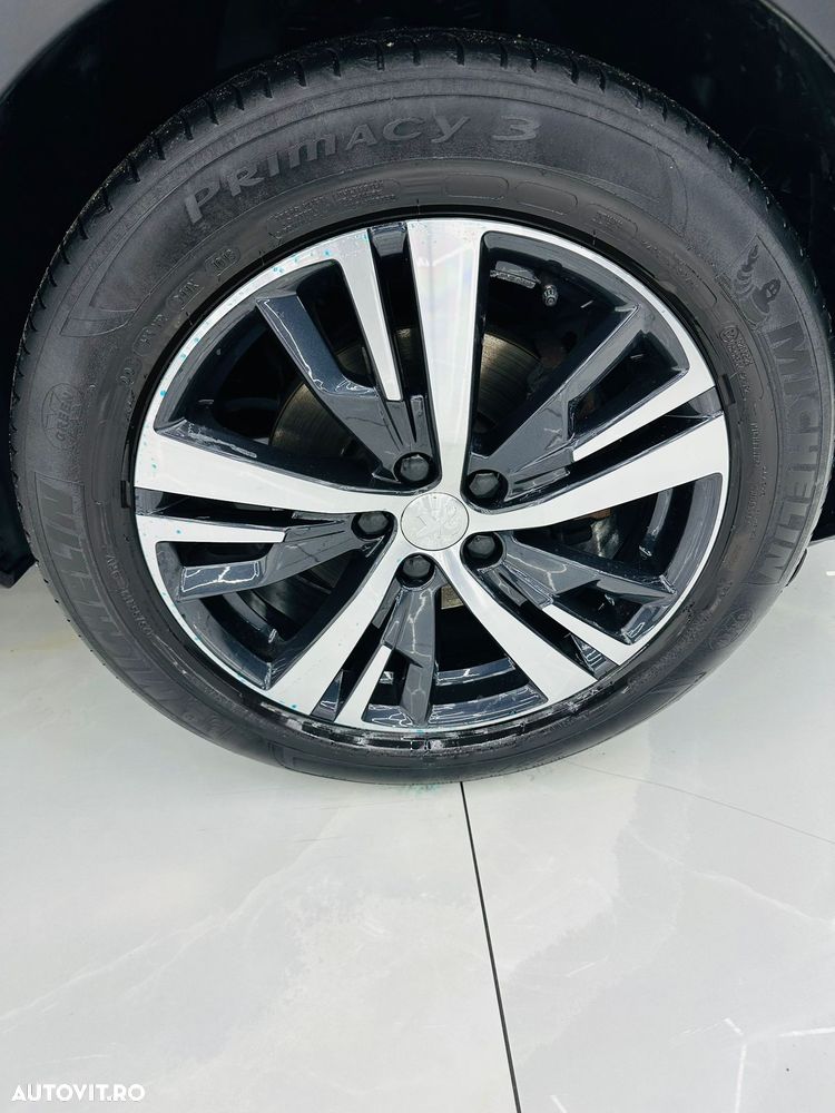 Peugeot 3008 PureTech 130 Stop & Start GPF Allure - 10