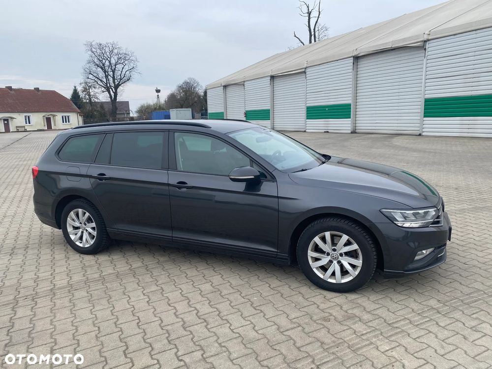 Volkswagen Passat - 3