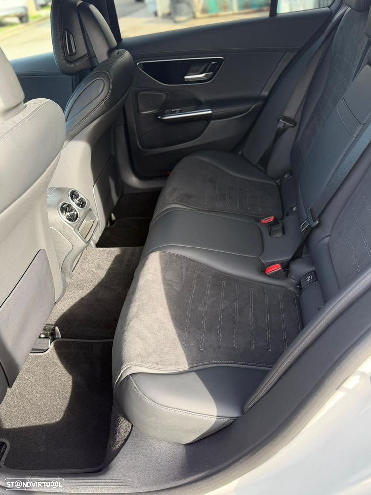 Mercedes-Benz C 300 e T 9G-TRONIC AMG Line - 9