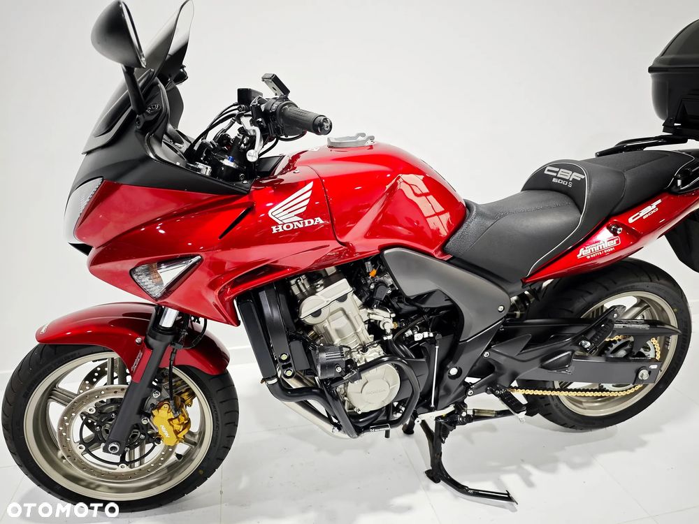 Honda CBF - 16