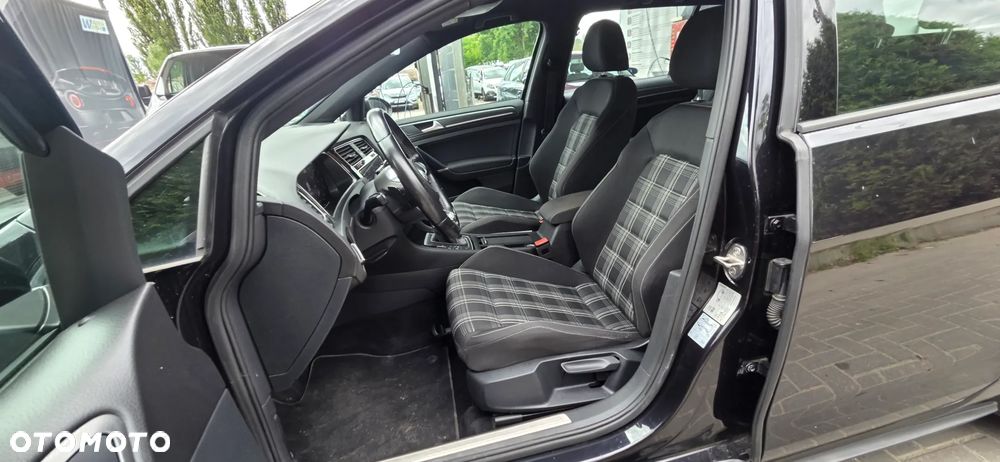 Volkswagen Golf GTD (BlueMotion Technology) DSG - 32