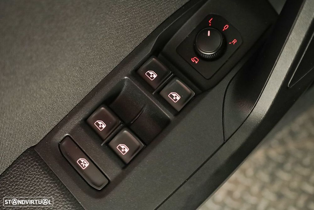 SEAT Ibiza 1.0 TSI FR DSG - 18