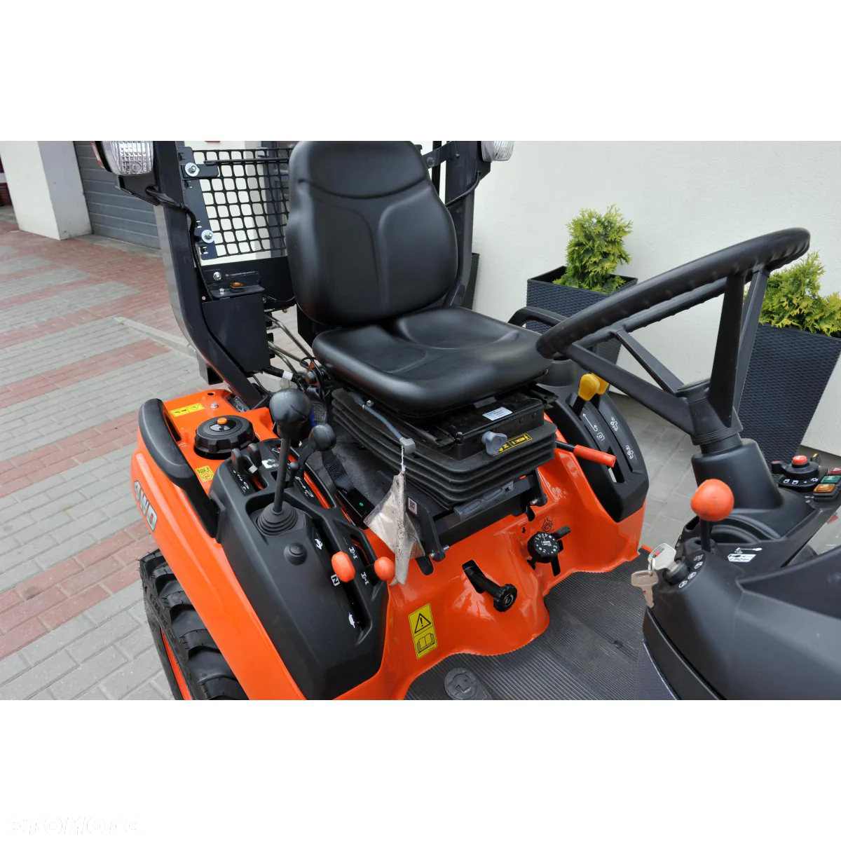Kubota BX231 4x4 23KM - 11
