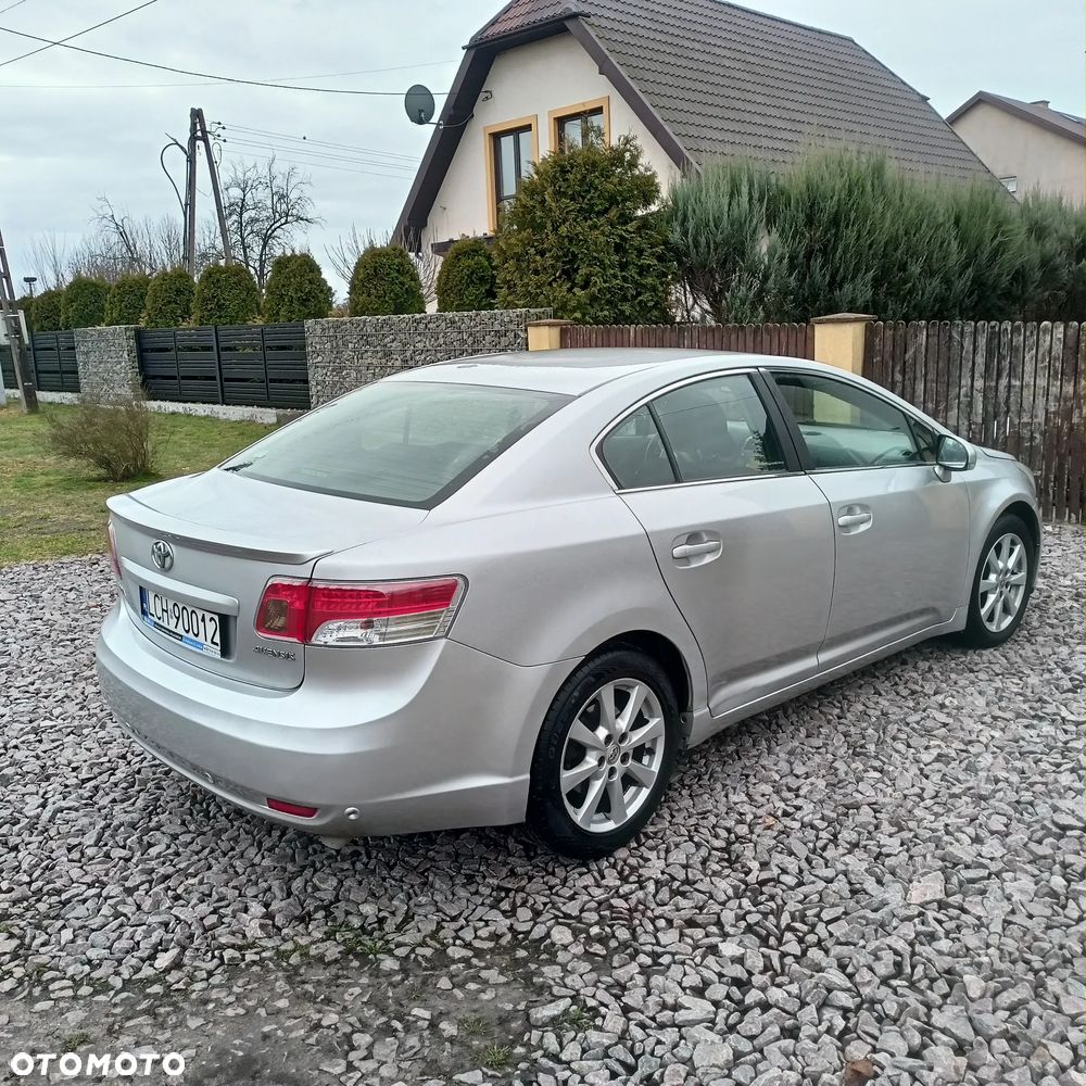 Toyota Avensis 2.0 D-4D Edition - 8