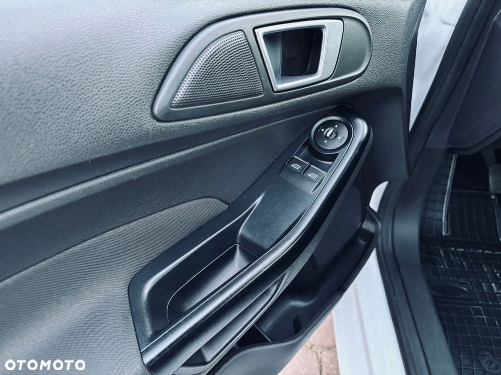 Ford Fiesta 1.25 Trend EU6 - 27