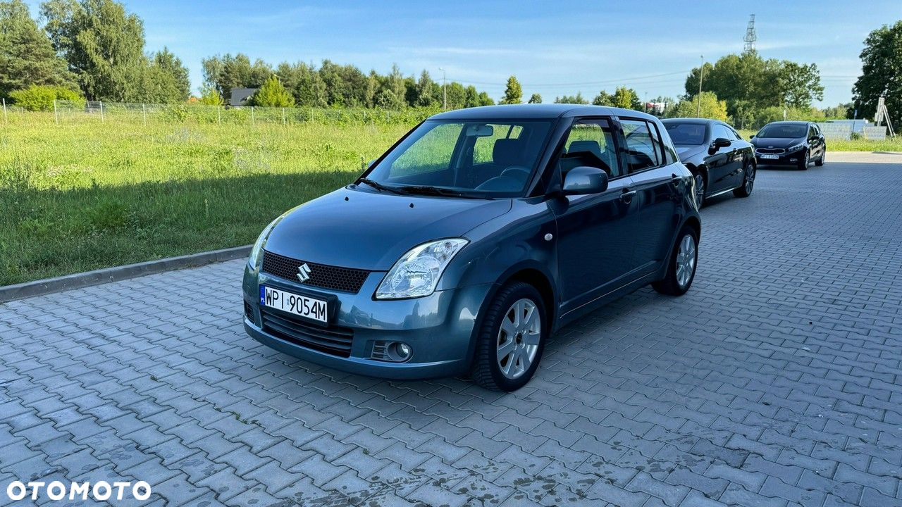 Suzuki Swift - 3