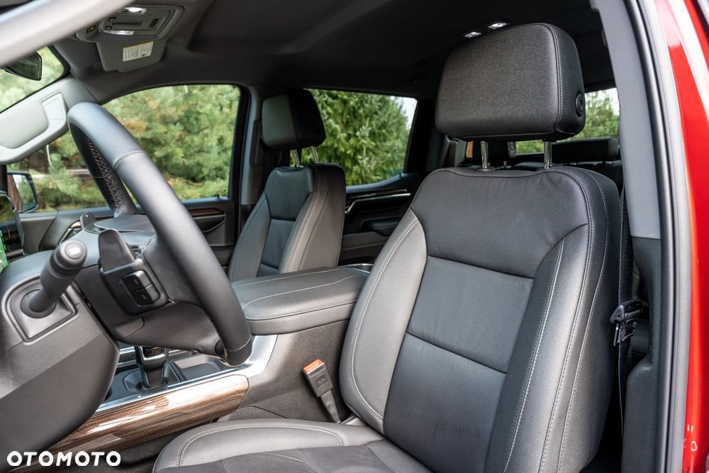 Chevrolet Silverado - 22