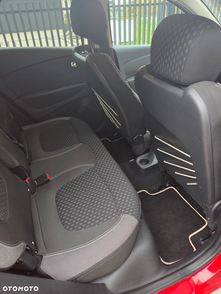 Renault Captur - 10
