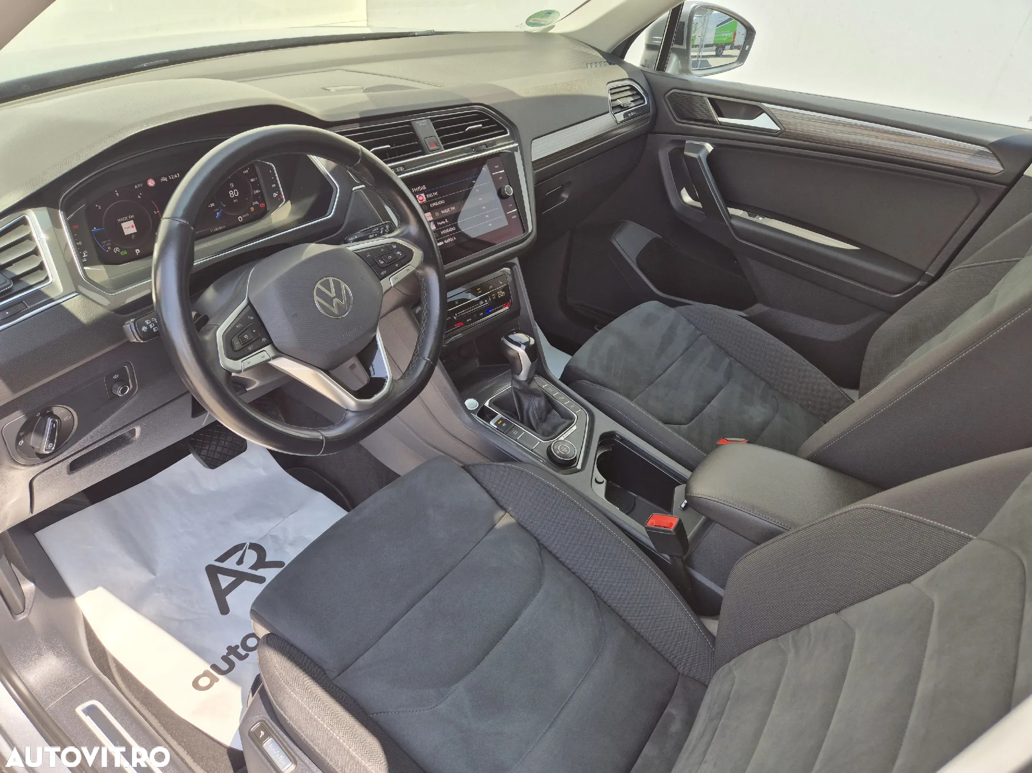 Volkswagen Tiguan Allspace 2.0 TDI 4Mot DSG Elegance - 10