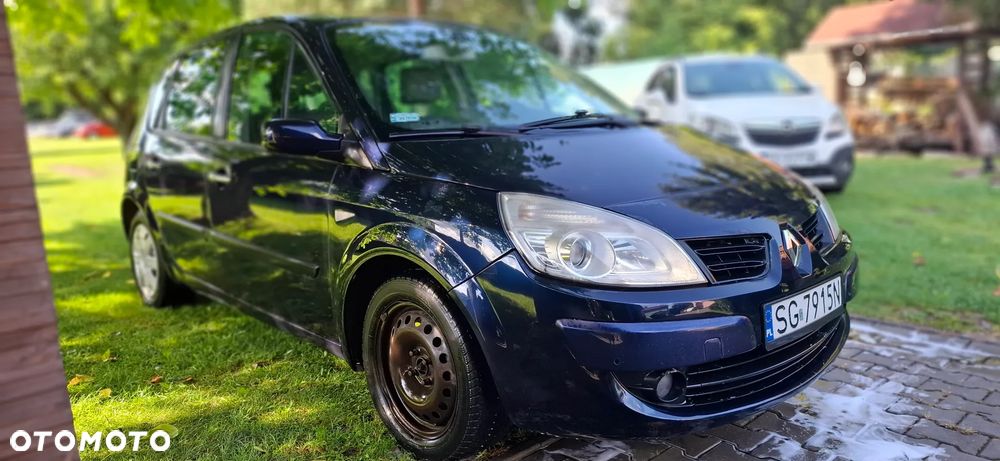 Renault Scenic 2.0 16V Emotion - 9