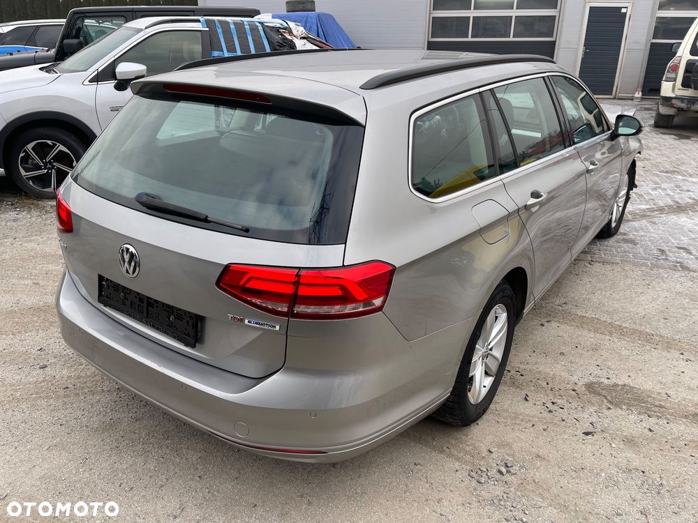 Volkswagen Passat 1.6 TDI (BlueMotion Technology) Comfortline - 2