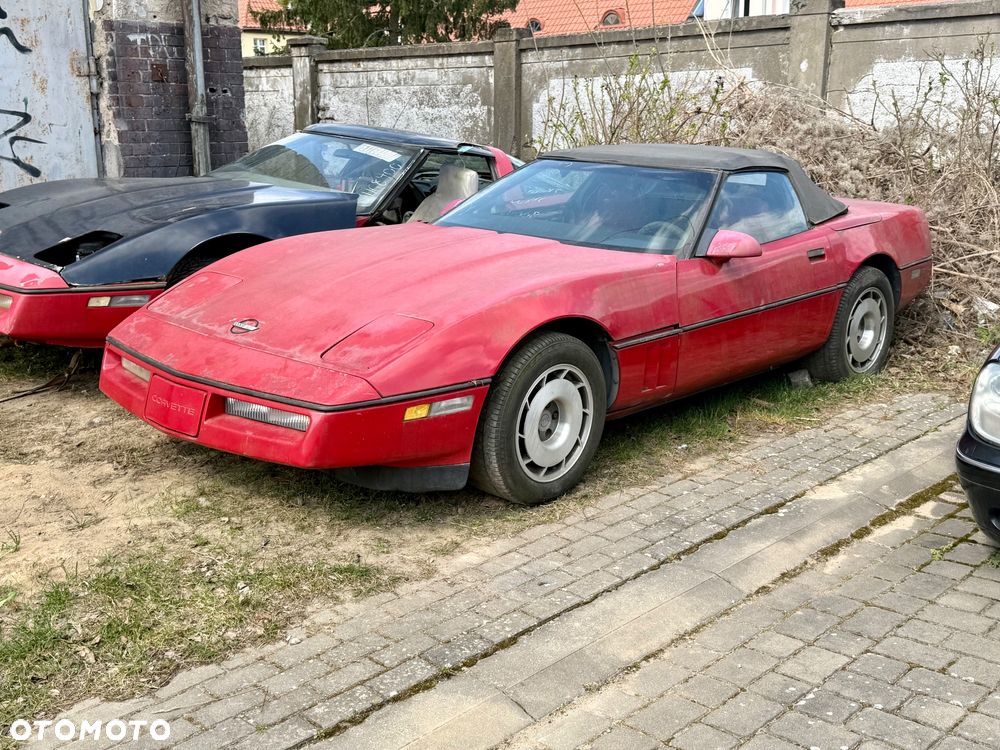 Chevrolet Corvette - 1