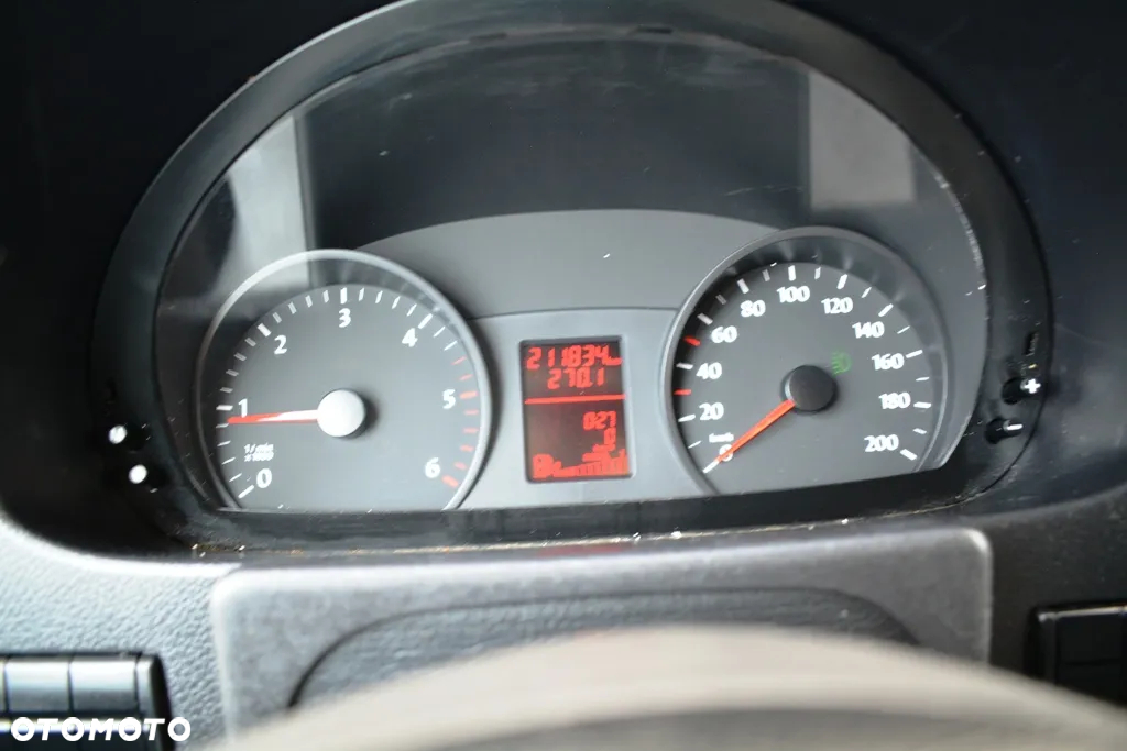 Volkswagen CRAFTER 35 2.0 TDI MAXI - 37