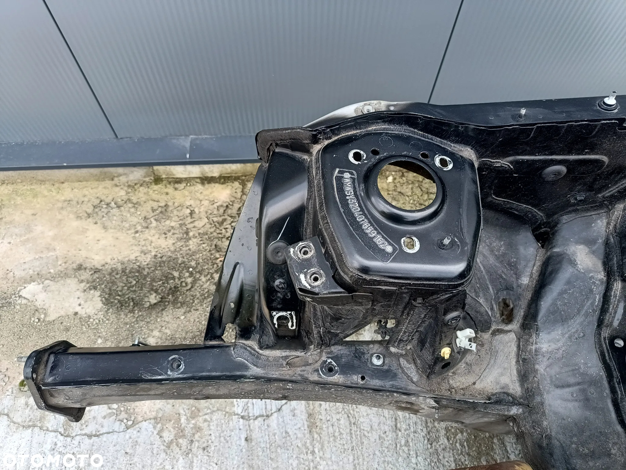 MINI R59 Roadster Ćwiartka przód błotnik tył wanna - 13