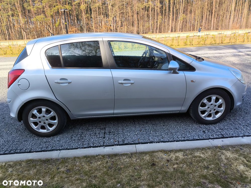 Opel Corsa - 3