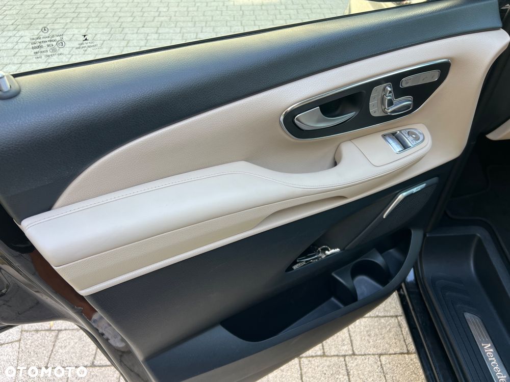 Mercedes-Benz Klasa V 250 (BlueTEC) d Avantgarde 7G-Tronic (d³ugi) - 16