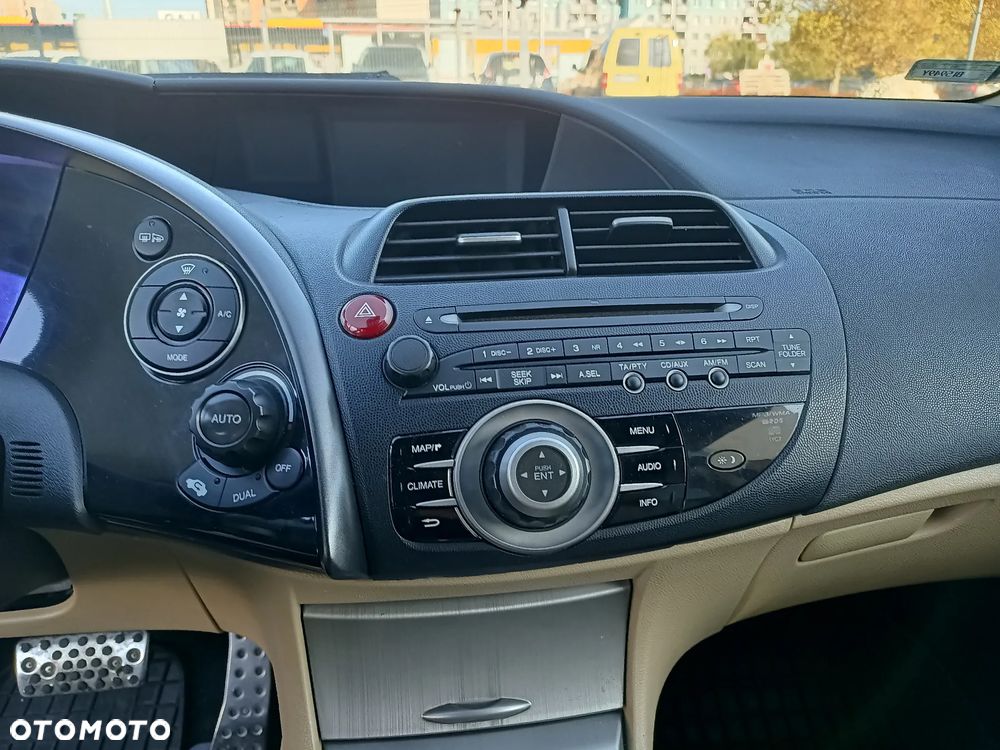 Honda Civic 1.8 Comfort - 19