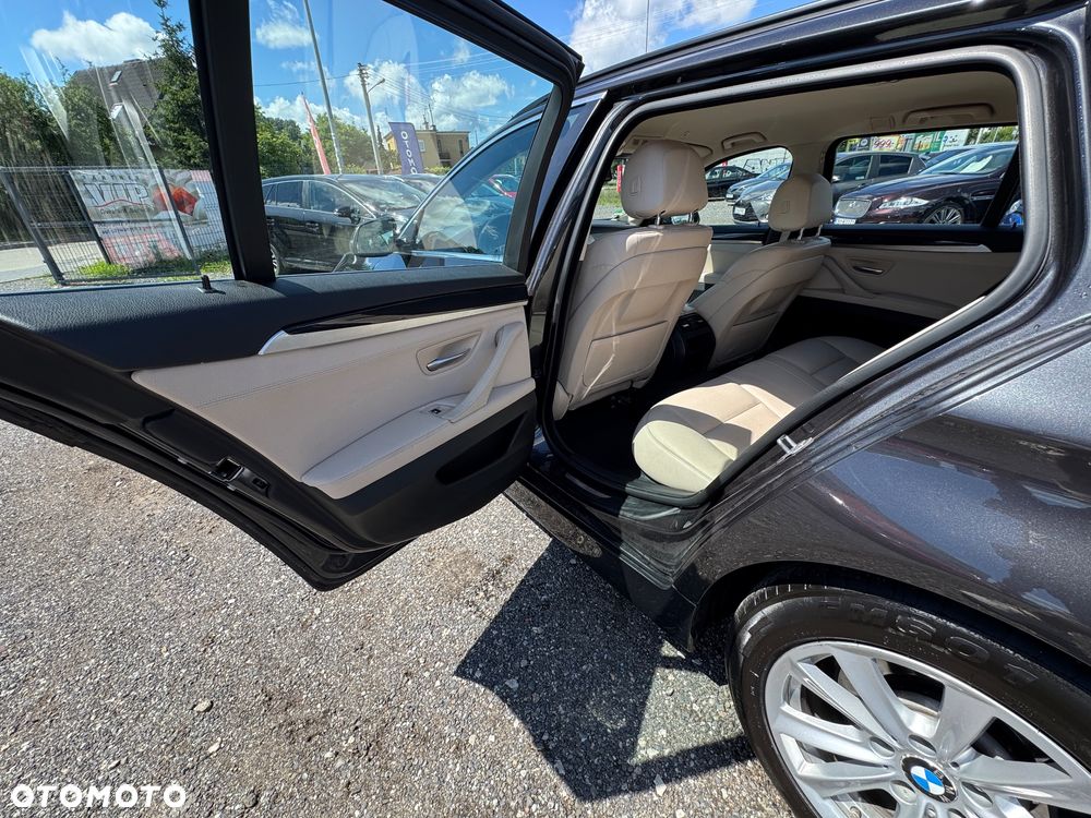 BMW Seria 5 520d Blue Performance - 27