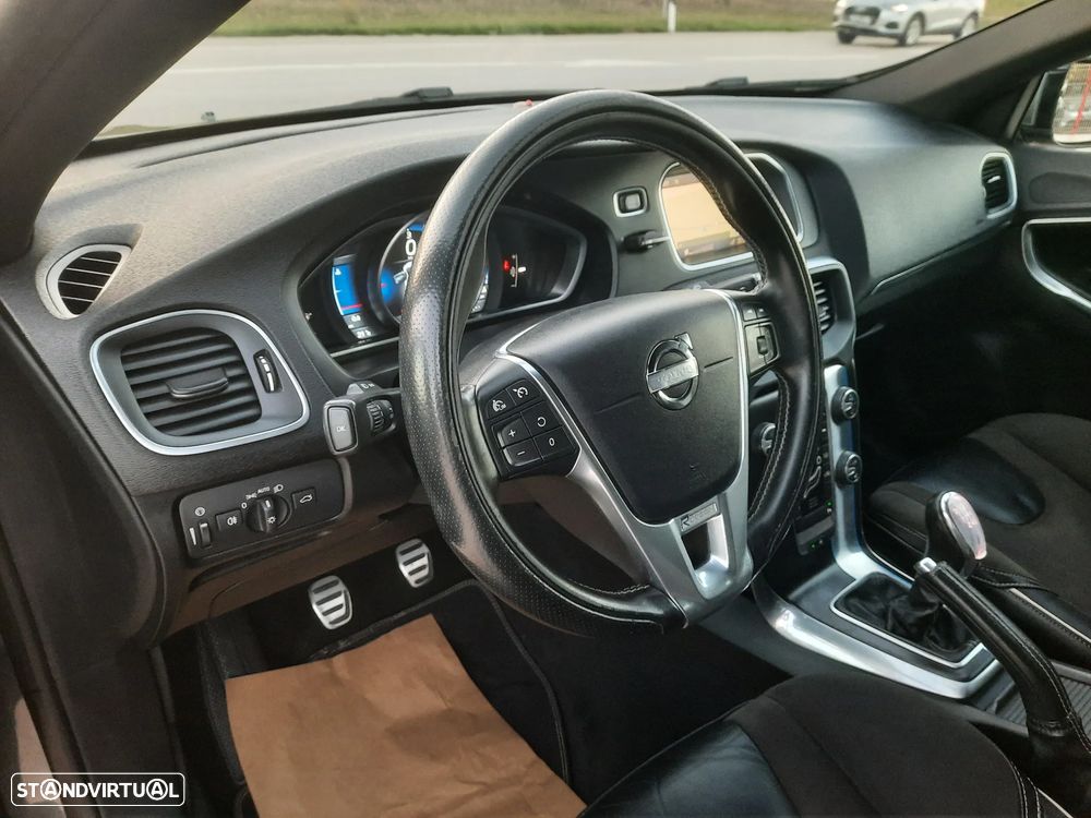 Volvo V40 2013 photo 3